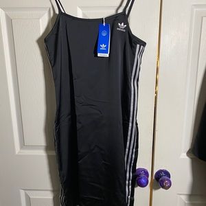 Adidas med satin dress